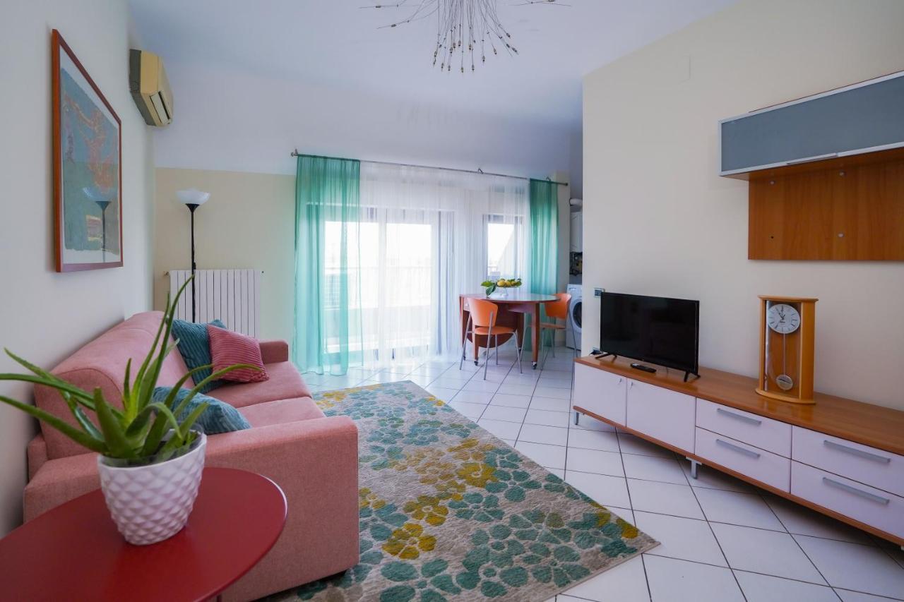 La Casa Di Azzurra Centro Citta Appartamento Fino A 4 Posti Letto E 2 Bagni Foggia Zewnętrze zdjęcie